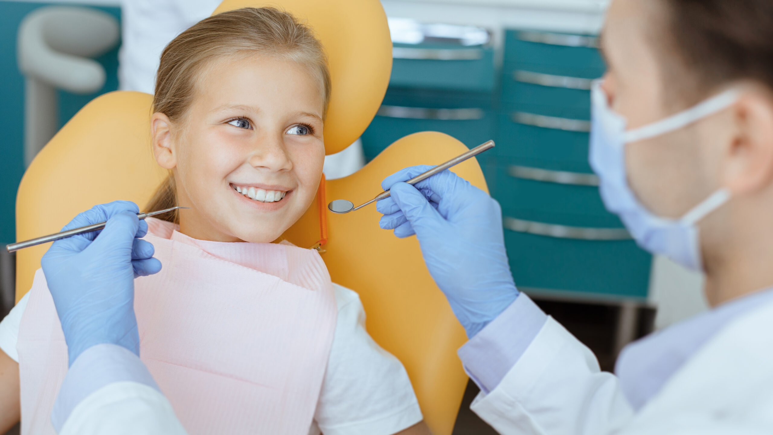 Reasons Why You Should Take Your Child to the Dentist Early