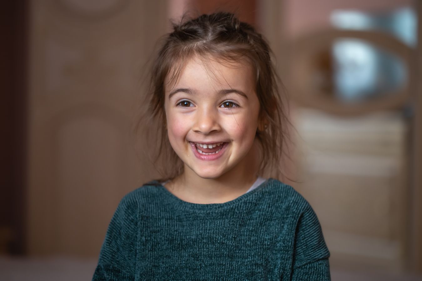 Signs Your Child Needs to See a Pediatric Dentist Immediately